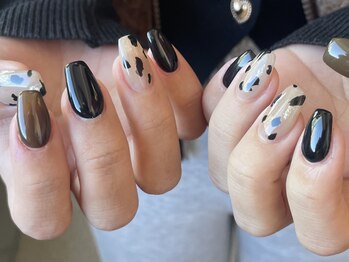スュド(sud.)の写真/【季節ごとに変わる定額デザインコース＊】100種以上のcolor取扱い◎trendを取り入れた最旬nailが魅力！