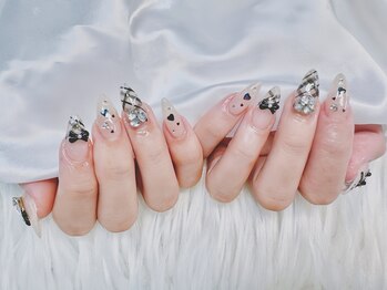 アキコネイルサロン(Akikoネイルサロン)/10本長さだし＋持ち込みデザイン