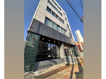 エヌア(ENUA)/ビルの外観