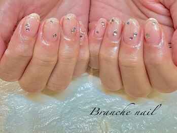 ブランシェネイル(Branche Nail)の写真/オフィスにも最適なシンプルネイルは豊富なサンプルから選ぶのが大人流◎アートも素敵！