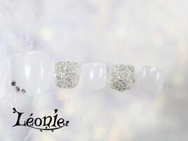 ホワイトオーロラネイル