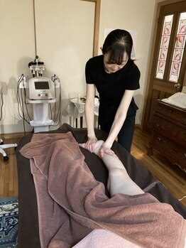 トータルケアサロン ラフォーレの写真/【八戸市】当サロン人気No.1！全身リンパマッサージ×かっさを使用したメニューで、頭の疲れもスッキリ☆