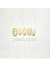 ピアルシア(piaaLucia)/チェックネイル