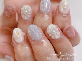 ぷっくりフラワーネイル