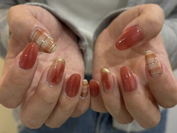 コンフィ(comfy)/チェックネイル