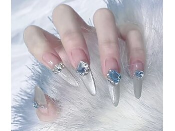 クイーンネイル 新宿(Queen nail)/長さ出し　パーツ付け放題