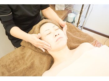 ステラフィールド(stella field)/ハンドマッサージ　むくみ改善へ