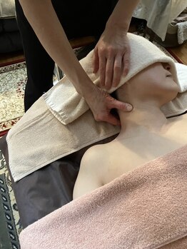 トータルケアサロン ラフォーレの写真/隠れ家的”完全個室”プライベートサロン＊経験豊富なプロが、確かな技術でお疲れにしっかりアプローチ！