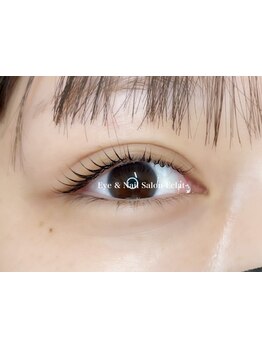 ナチュラル上品な目元にしたい