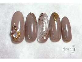 ベージュネイル/上品ネイル