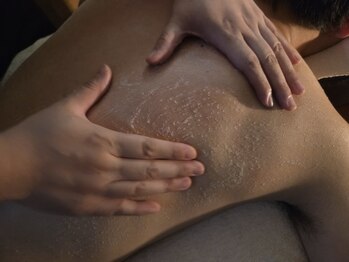 かるなる 四国健康村店/【美肌塩すり】