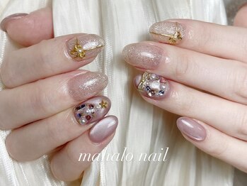マハロネイル(Mahalo Nail)/ご褒美ネイルは思いきり華やかに