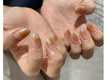 ネイルサロン ティフィン(tiffin)/～brown cheek nail～