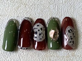 秋色ダルメシアンネイル