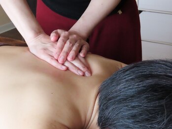 つみき(TUMIKI)の写真/【アロママッサージ＋足湯ヘッド 60分 ¥7,000～】お気に入りの香りに包まれながら、心身共に疲れを解消♪