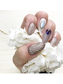 ヒトミネイルズ(Hitomi Nails)/