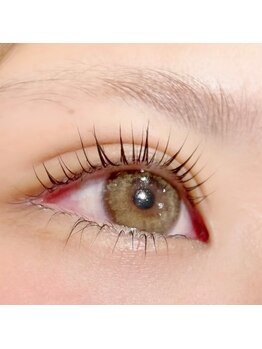 ビーズネイル アンド アイラッシュサロン イオン名護店/根本から立ち上げ上下パーマ