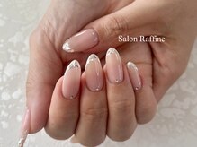 サロン ラフィネ(Salon Raffine)の雰囲気（人気のガラスフレンチで大人上品な雰囲気に）