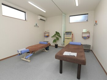 あうる はり きゅう 接骨院の写真/【多治見/美容鍼灸/小顔/肌質改善】顔のツボや筋肉に鍼をうち、表情筋にアプローチ★お肌のお悩み改善!