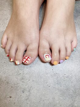 ラグネル(Luxnal)/ニコちゃんネイル