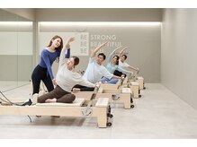 レシオボディデザイン 問屋町店(RETIO BODY DESIGN)の雰囲気（マシンピラティスグループレッスンの様子）