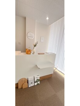 エルア 岡山表町大雲寺店(elua)/受付カウンター