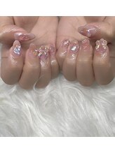 アミティー(amity)/うるうるチークネイル