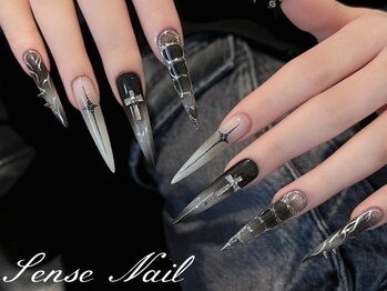 センスネイル(Sense Nail)/黒ピアスクロム十字架ネイル