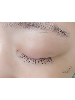 ナチュラル上品な目元にしたい