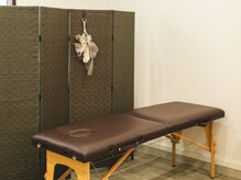 ラ ボヌール(Ra Bonheur)の雰囲気(施術はベッドにて行います。)