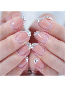 瑠璃(RURI)/ガラスフレンチネイル