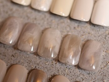 クロ(KURO)/ニュアンス/茜部ネイルサロン