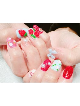 ショートネイルデザインが豊富