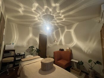 灯(tomoshi)/あなただけのくつろぎ空間