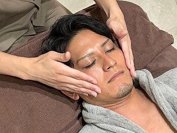 アテ 古波蔵店(ATE)の写真/【メンズ☆毛穴洗浄】シンプルコース～プレミアムコースまでご用意◎毛穴の汚れを徹底洗浄で印象UP♪