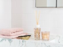 アイブロウサロン アヴィ(A‘VI)/Baobab Collection