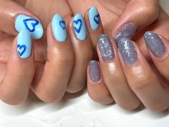 アシメ×ぷっくりハートネイル