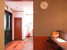 シェービングアンドエステティック プルン 小松店(Pu.run)/待合ルーム