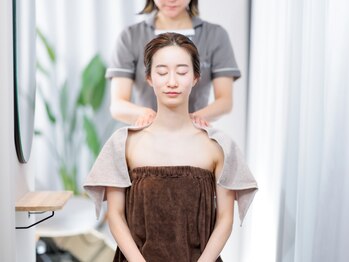 ビトワ 吉祥寺店(BITOWA)の写真/ヘッドスパで大切な髪の毛を丁寧にケアします！毎日を頑張るあなたへ、至福のリラックス時間をご提供☆
