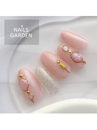 ピンクキラキラ春ネイル