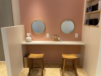 ジェミニ アイラッシュ(gemini eyelash)/店内ドレッサー