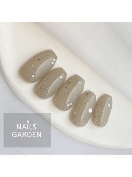 ネイルズガーデン(NAILS GARDEN)/キラキラシンプルネイル