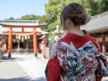 ヒロ ギンザ ヘアーサロン 銀座店 本店(HIRO GINZA HAIR SALON)の写真/『うなじ美人』で魅せる、最高の成人式。アップスタイルが一番キレイに見えるのは襟足の美しさ。