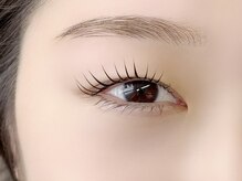 グロウビューティー(grow beauty)の雰囲気（コーティングだけで作る艶束感まつげ♪ご自宅でも再現しやすい！）