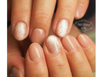 ジュジュ(Juju)/マグネットネイルでもシンプルに