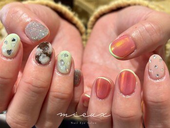 ミュー(mieux)/ちぐはぐネイル