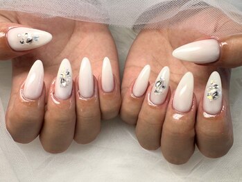 ネイルサロン べルフ(nail salon Verf)/ホワイトネイル♪