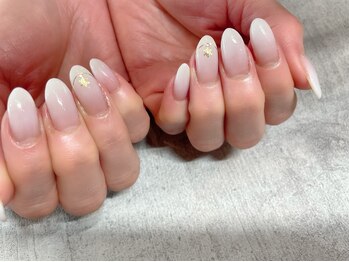 ハイブネイル(Hive nail)/ホワイトグラデーション