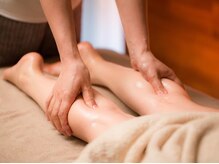 中国式アロマリラクゼーション ロミロミ/フットアロママッサージ