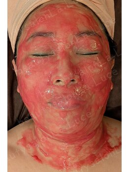 ビューティーサロン ラ ルーチェ(beauty salon La Luce)/まぶたのキワ、唇にも塗れます!